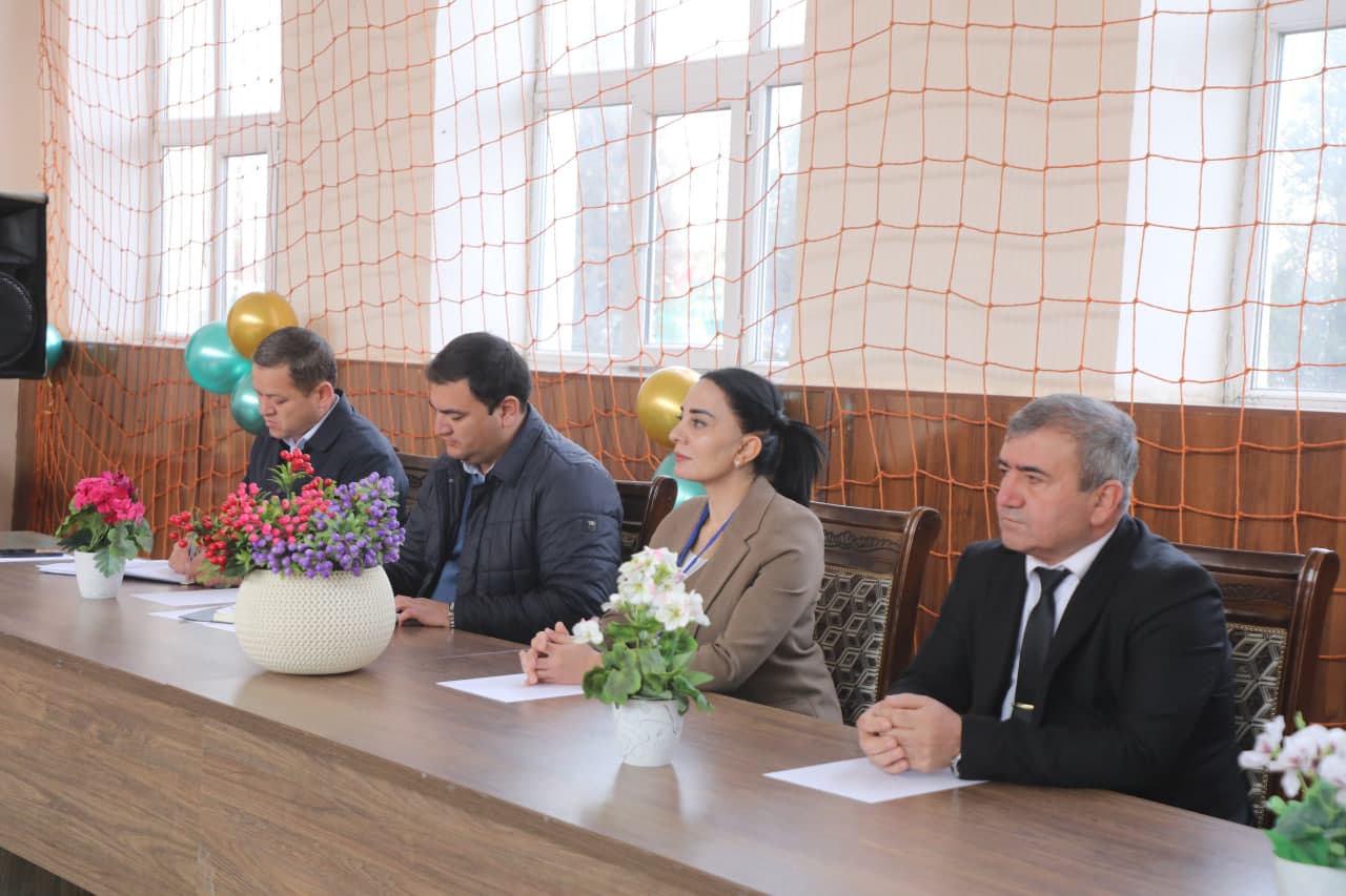 Сариосиё туманидаги 4-сонли умумтаълим мактабида “Оталар йиғилиши” бўлиб ўтди