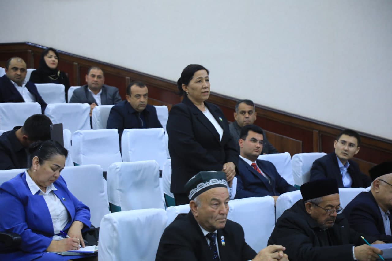 Халқ депутатлари Сариосиё туман Кенгашининг еттинчи чақириқ ўн тўртинчи сессияси бўлиб ўтди