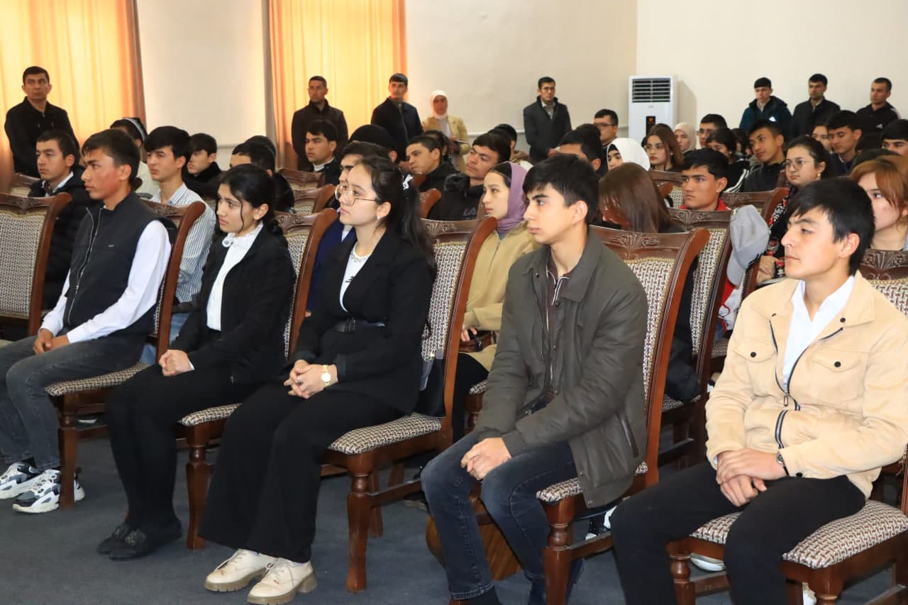 Президент топшириқлари ижроси: Сариосиё туманида пайшанба - “Ёшлар куни” тадбирлари ўтказилди