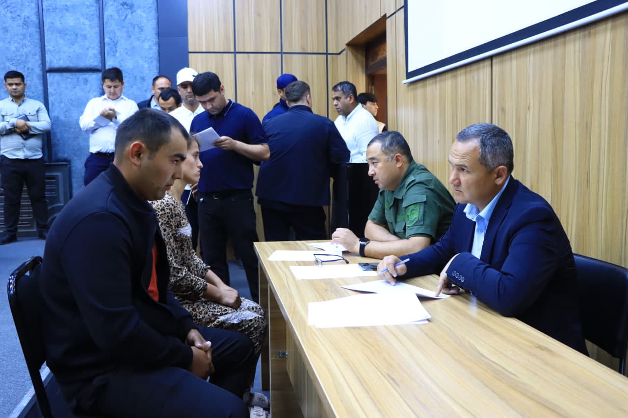 “Payshanba — Yoshlar kuni” doirasida yoshlar bilan ochiq muloqot o‘tkazildi