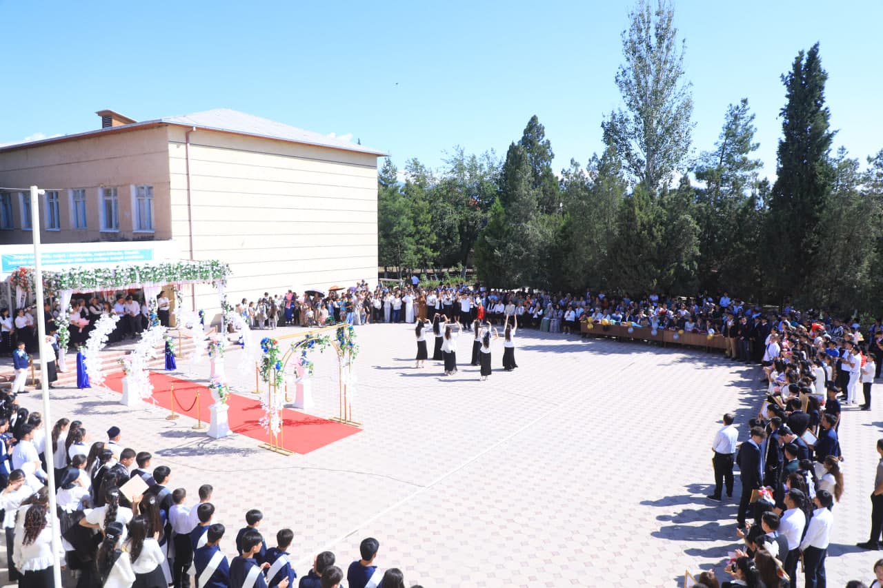 Sariosiyodagi 95 ta maktabda so‘nggi qo‘ng‘iroq jarangladi