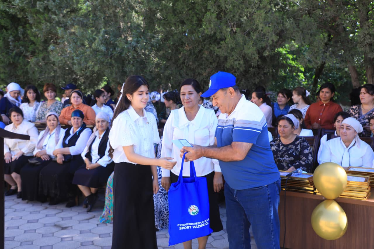 Sariosiyodagi 95 ta maktabda so‘nggi qo‘ng‘iroq jarangladi