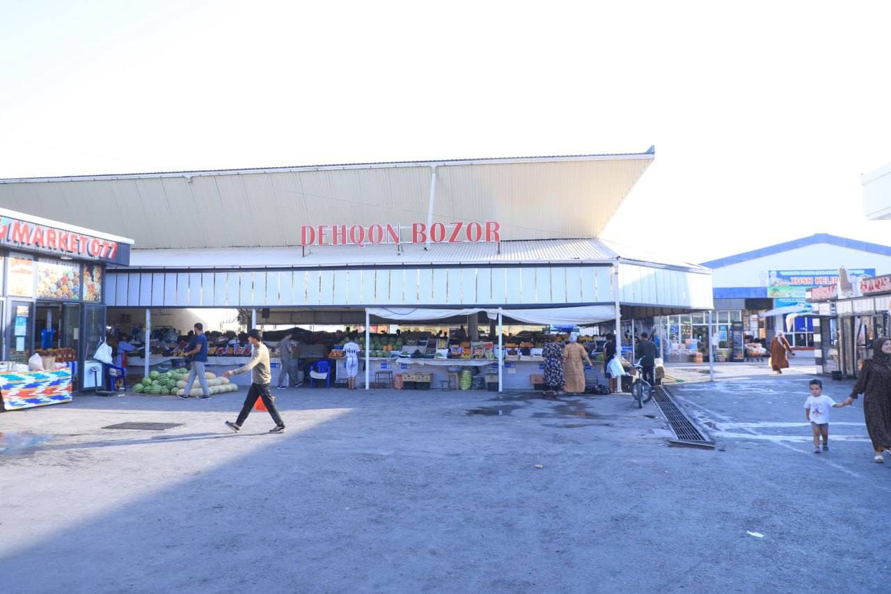 Sariosiyo dehqon (oziq-ovqat) bozorida narxlarni yanada arzonlashtirish masalalari muhokama qilindi