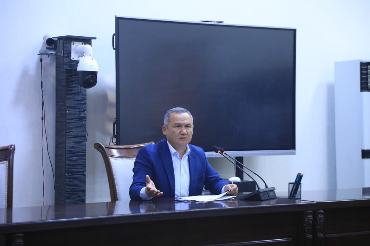 Пахта йиғим-терими ва ғалла экиш масалалари муҳокама қилинди