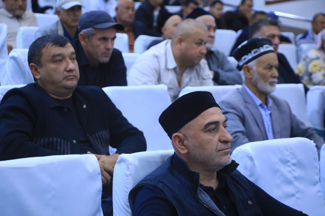 Пахта йиғим-терими ва ғалла экиш масалалари муҳокама қилинди