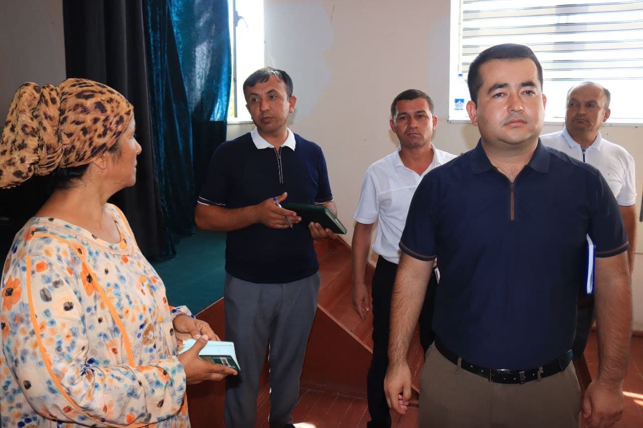 Tuman hokimi navbatdagi qabulni o‘tkazdi