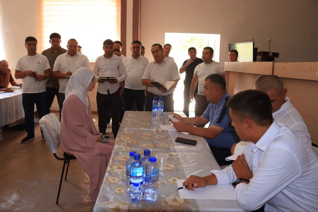 Tuman hokimi Otabek Mavlyanov sayyor qabul o‘tkazdi