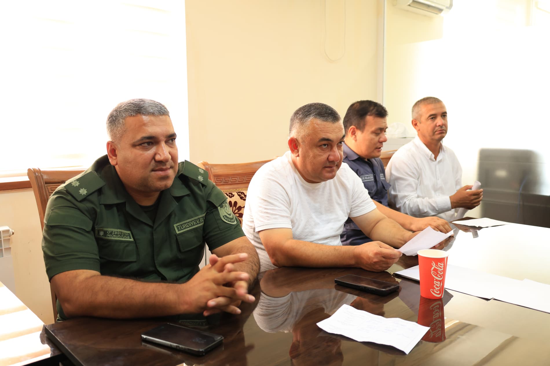 Murojaatdan — amaliy yechimga: tuman hokimi fuqarolarni qabul qildi