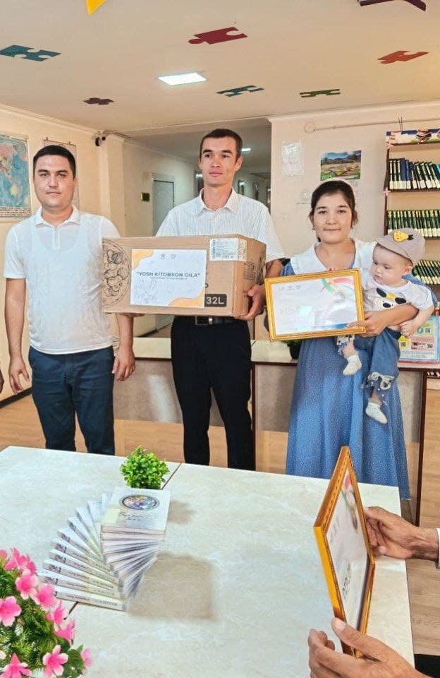 📖 Ёш китобхон оила” танловининг Шеробод туман босқичи ғолиблари ҳамда вилоят босқичига йўлланмани қўлга киритган китобхон оилалар аниқланди.