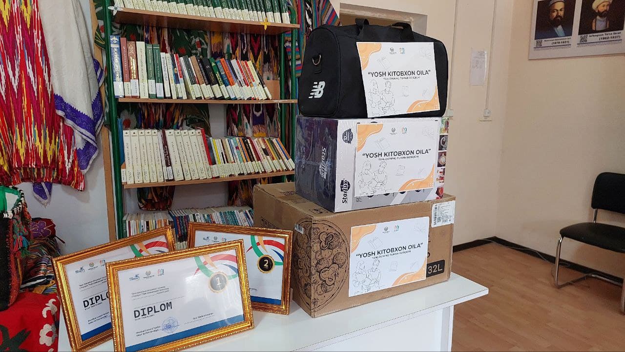 📖 Ёш китобхон оила” танловининг Шеробод туман босқичи ғолиблари ҳамда вилоят босқичига йўлланмани қўлга киритган китобхон оилалар аниқланди.