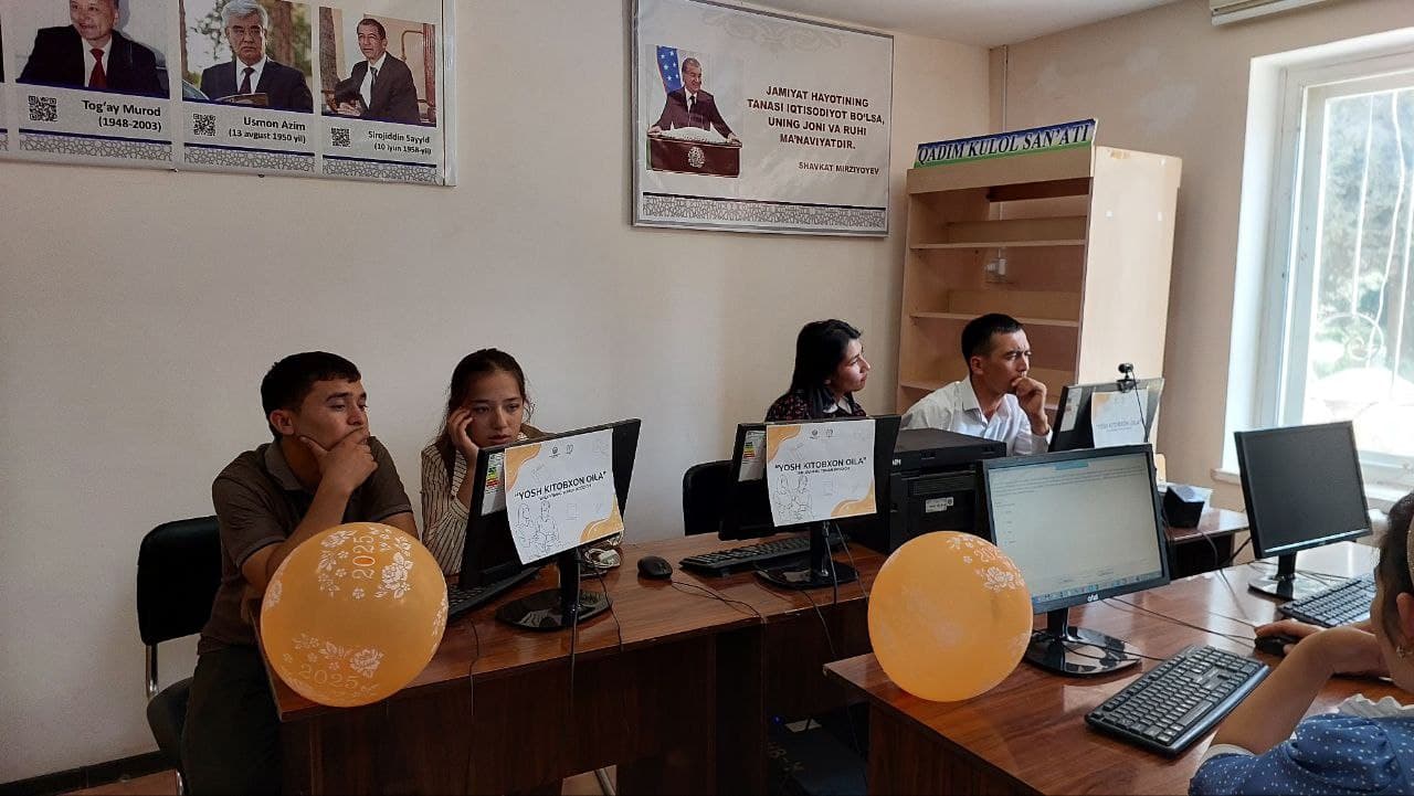 📖 Ёш китобхон оила” танловининг Шеробод туман босқичи ғолиблари ҳамда вилоят босқичига йўлланмани қўлга киритган китобхон оилалар аниқланди.