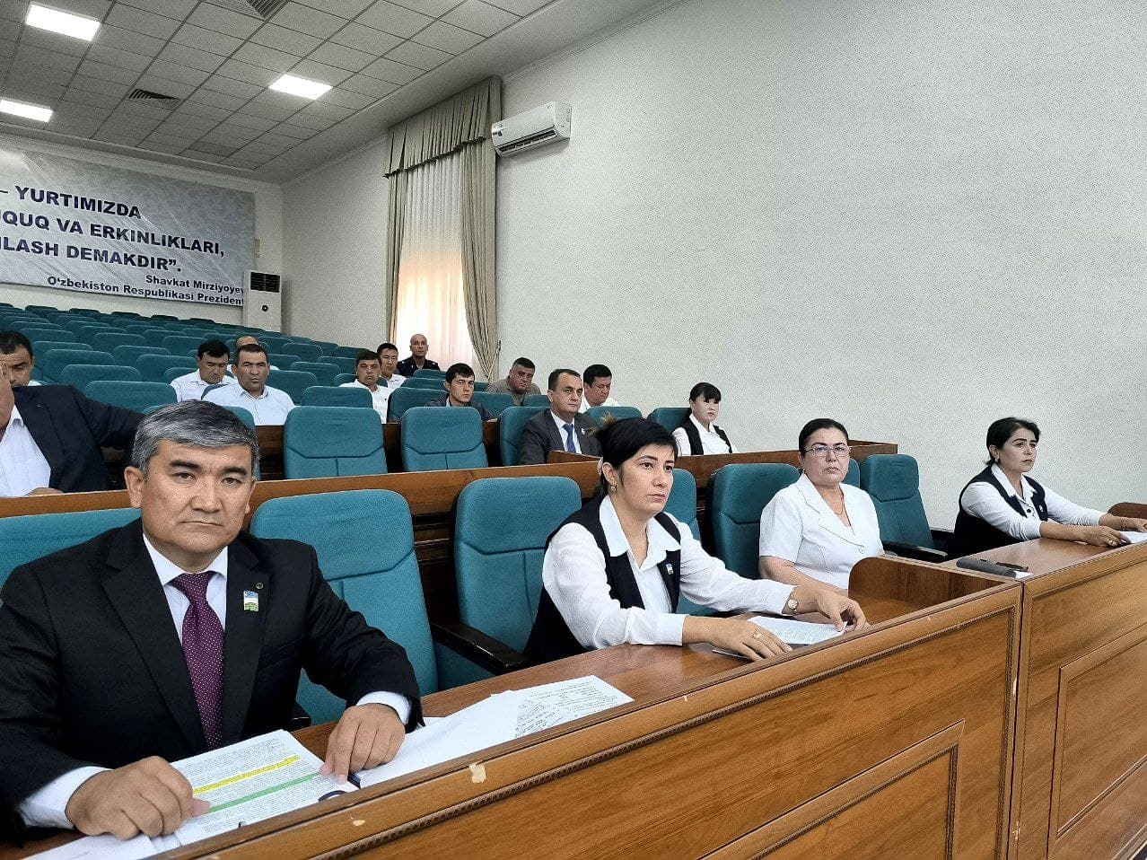 🇺🇿Халқ депутатлари Шеробод туман Кенгашининг навбатдаги 14-сессияси бўлиб ўтди.