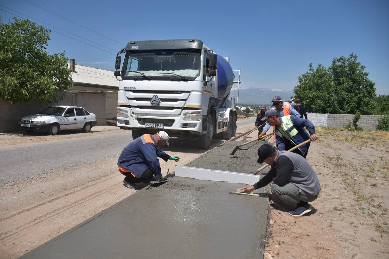 Serharakat mahallasida piyodalar uchun qulayliklar yaratilmoqda