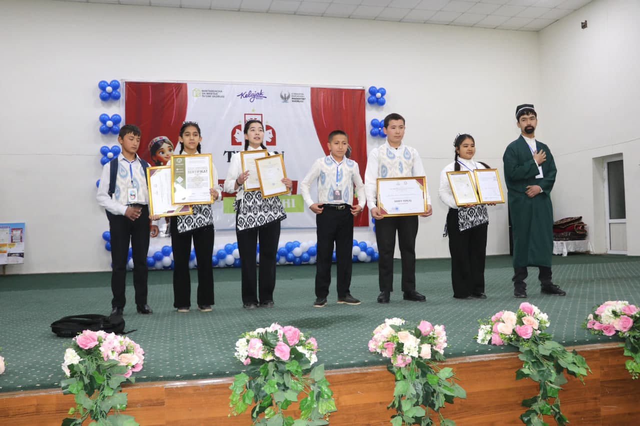 "Turon" maktab teatri tanlovining tuman bosqichi