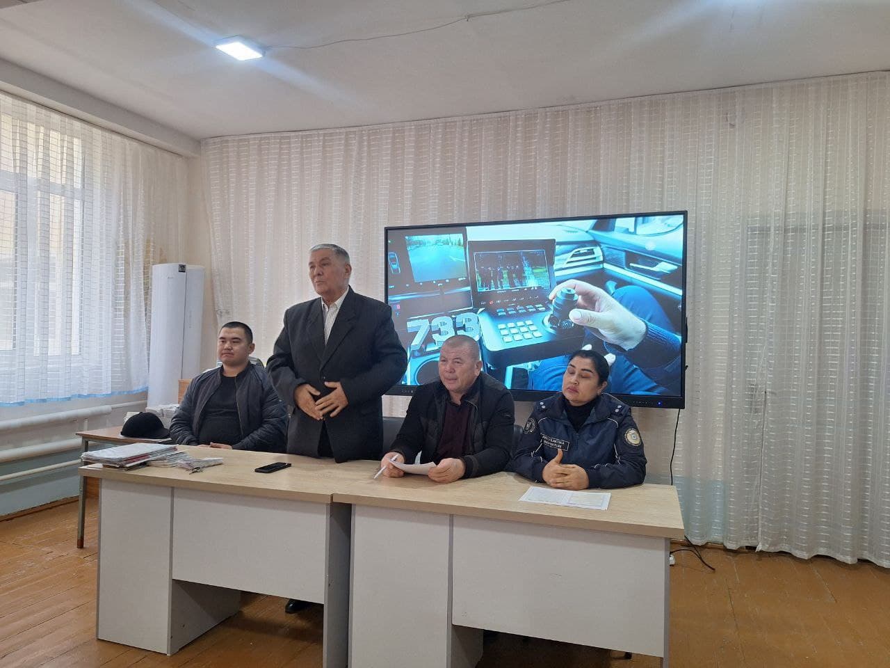 Termiz shahridagi 12-sonli umumta’lim maktabida “Biz giyohvandlikka qarshimiz” mavzusida yoshlar bilan uchrashuv o‘tkazildi.