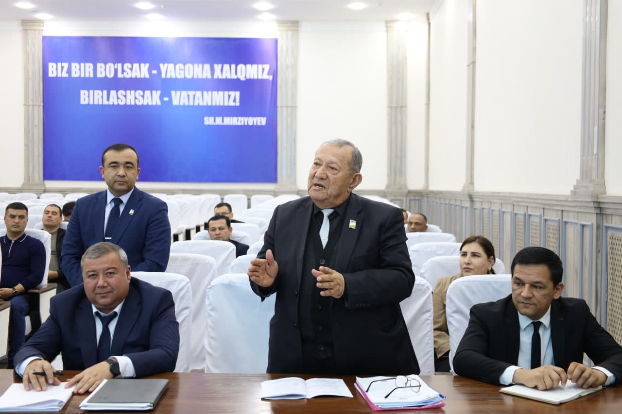 Xalq deputatlari Qarshi shahar Kengashining navbatdan tashqari sessiyasi bo‘lib o‘tdi