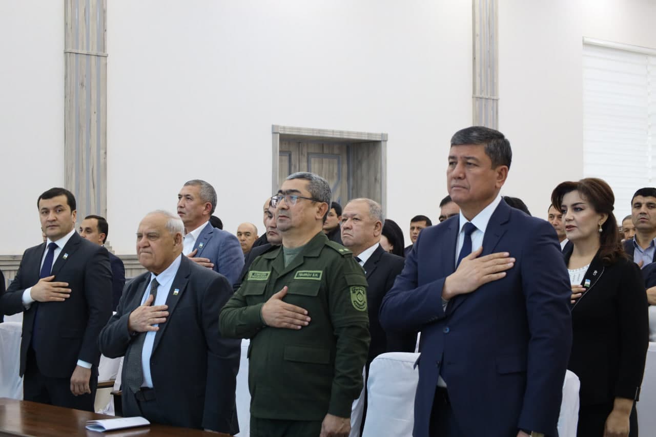 Xalq deputatlari Qarshi shahar Kengashining navbatdan tashqari sessiyasi bo‘lib o‘tdi