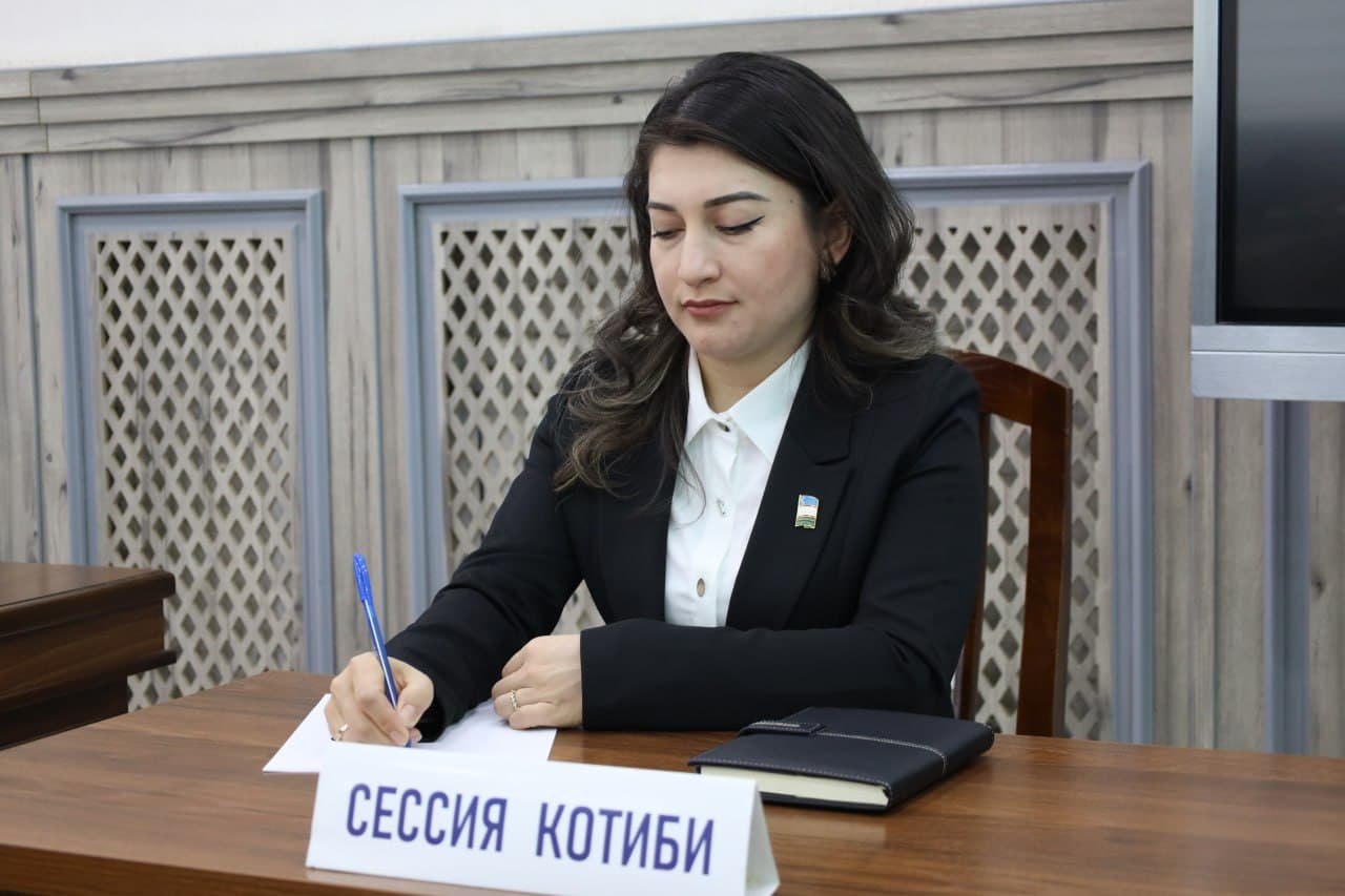 Халқ депутатлари Қарши шаҳар Кенгашининг 17-сессияси бўлиб ўтди