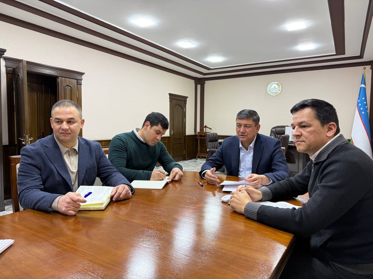 Qarshi shahri hokimi Janubiy Koreya kompaniyasi vakillari bilan onlayn muloqot o‘tkazdi