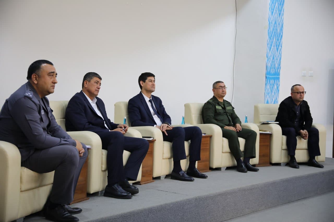 ШАҲАР ҲОКИМИ ВА ЁШЛАР МУЛОҚОТИ