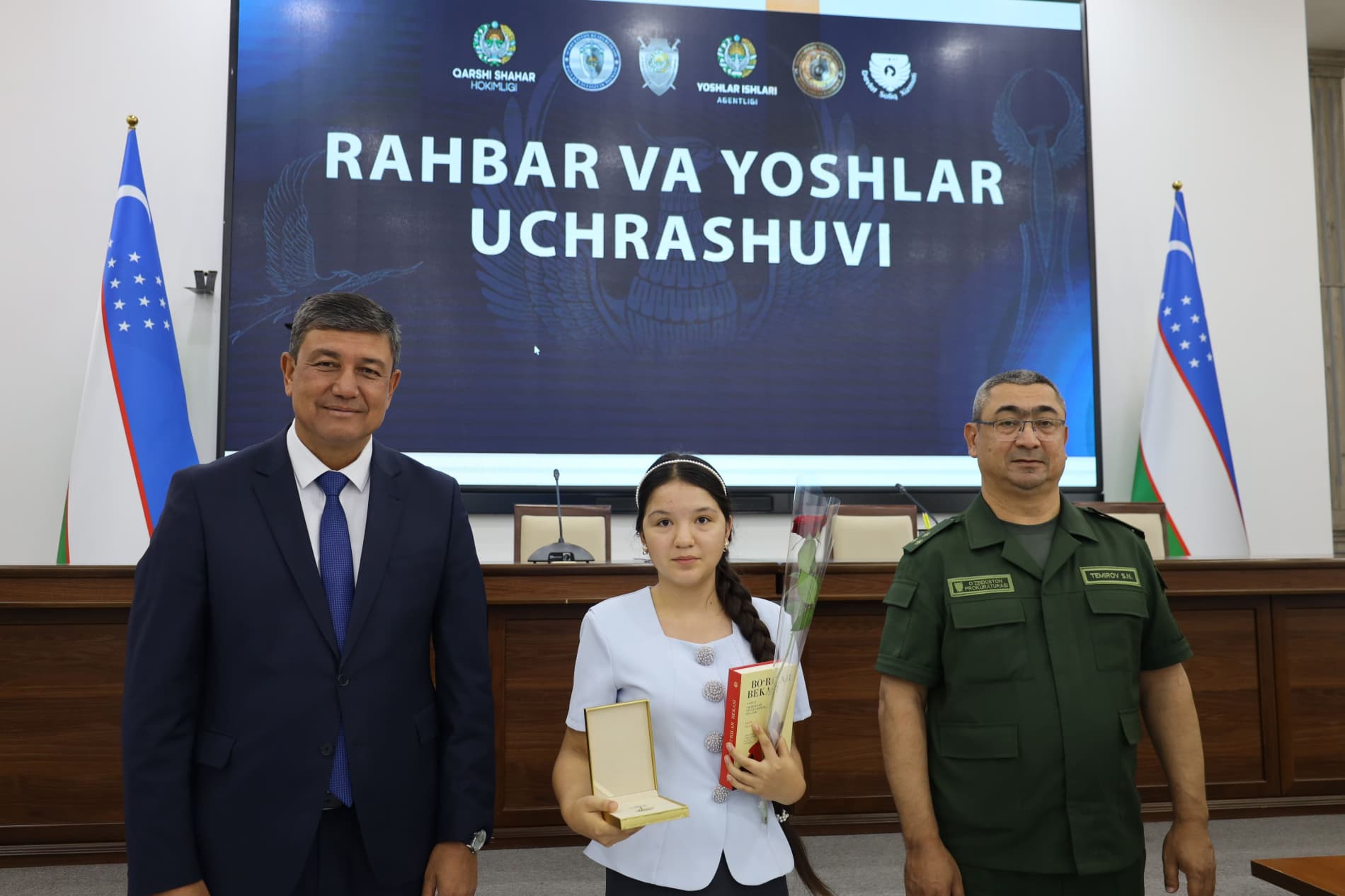 “Раҳбар ва ёшлар” учрашуви бўлиб ўтди