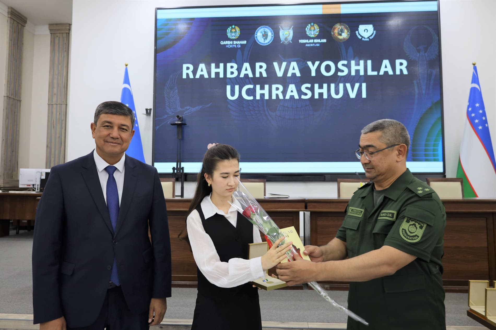 “Раҳбар ва ёшлар” учрашуви бўлиб ўтди