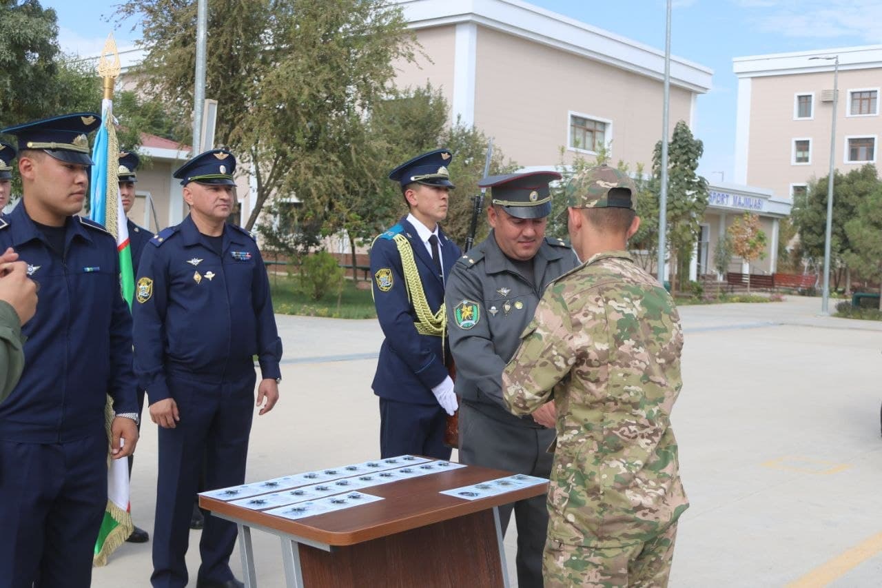 “Vatan tayanchi” otryadi a’zolari tantanali va’da berdilar