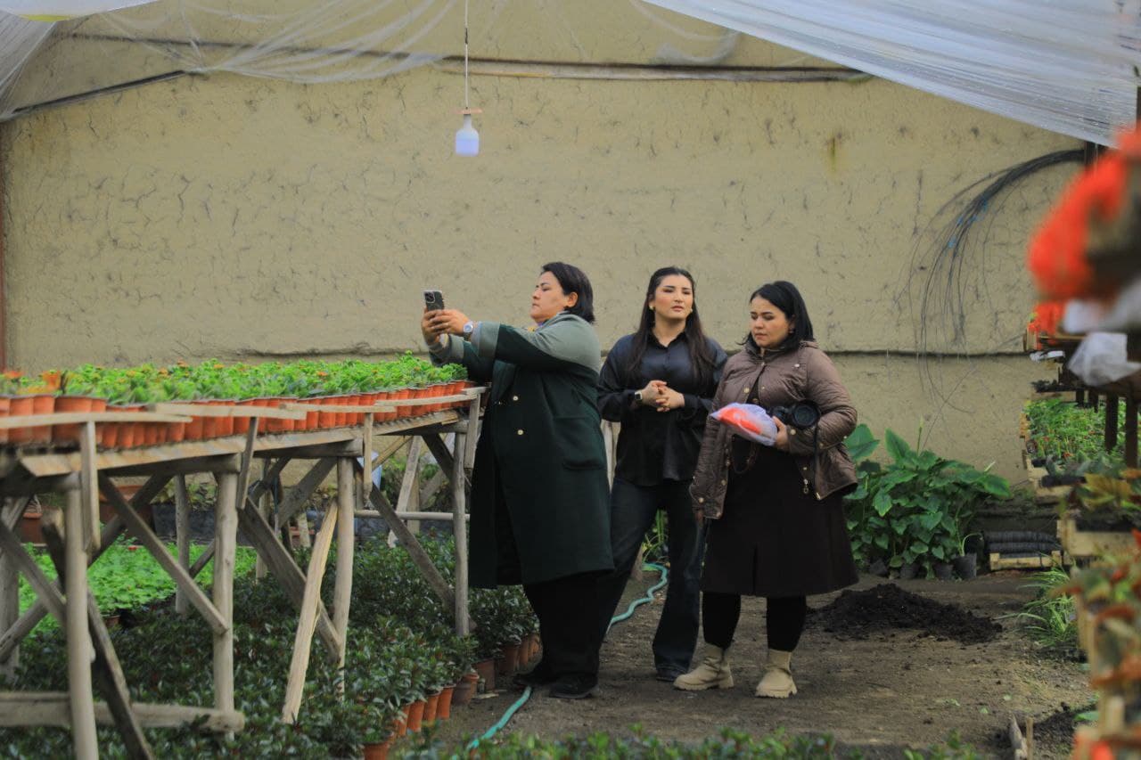 Yangi Namangan tumani gul yetishtirishda katta tajribaga ega