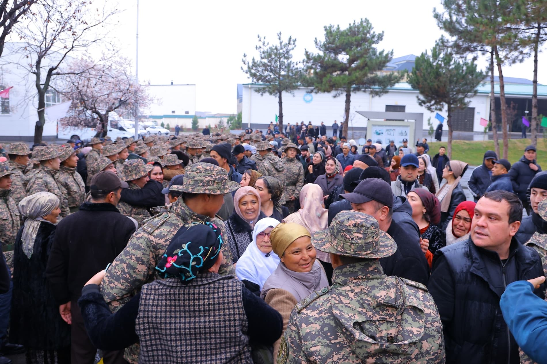 Bo‘lajak askarlar harbiy xizmatga tantanali kuzatildi
