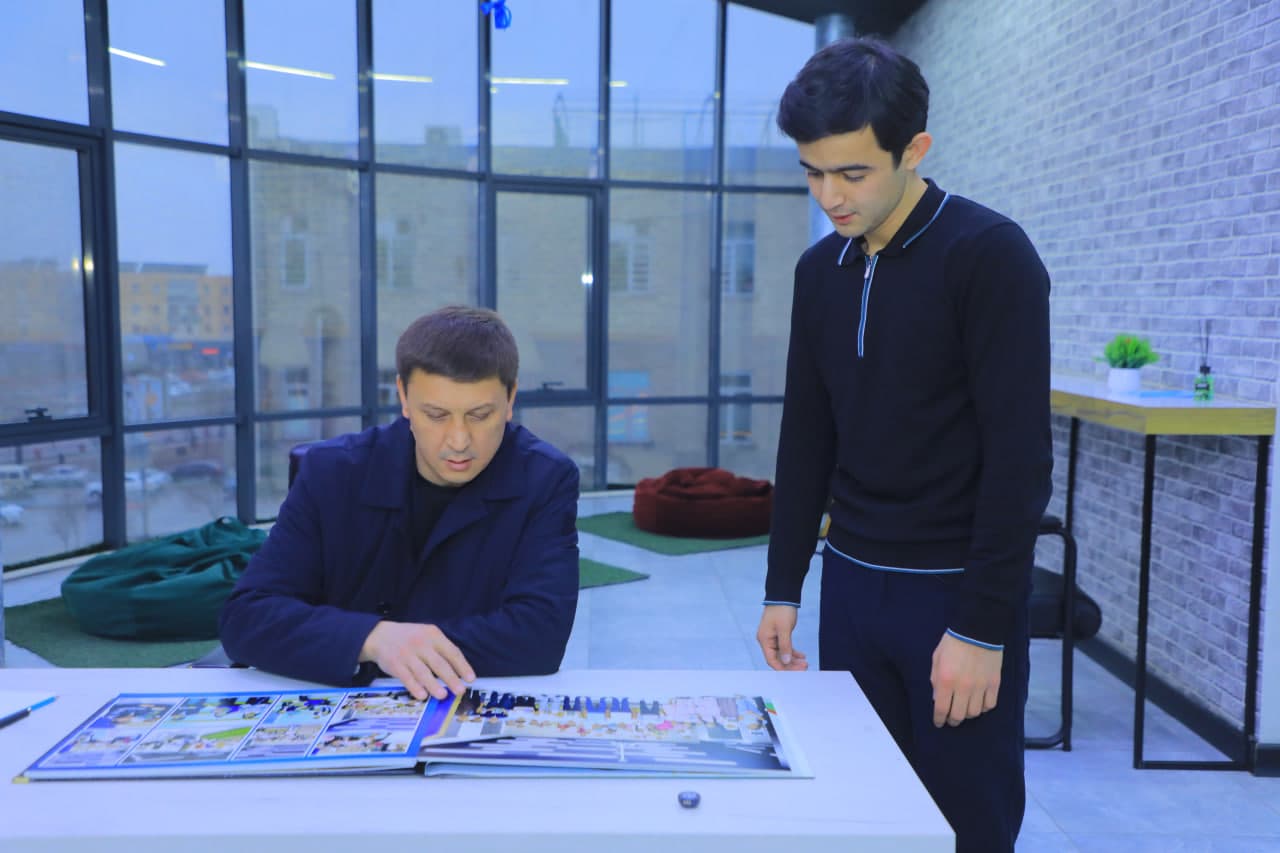 “Vinder School” markazida yoshlar uchun yaratilgan imkoniyatlar bilan tanishildi