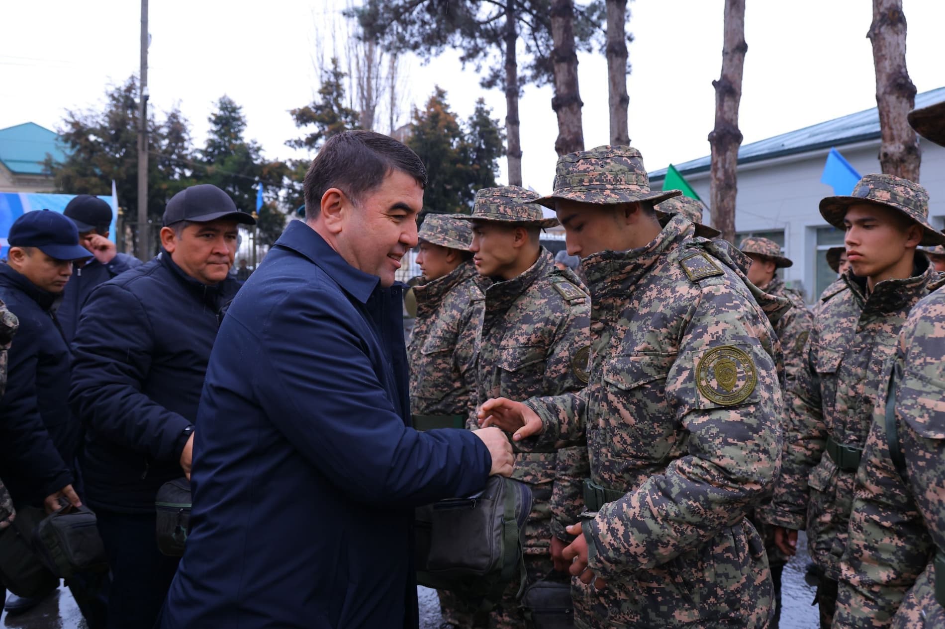 Bo‘lajak askarlar harbiy xizmatga tantanali kuzatildi