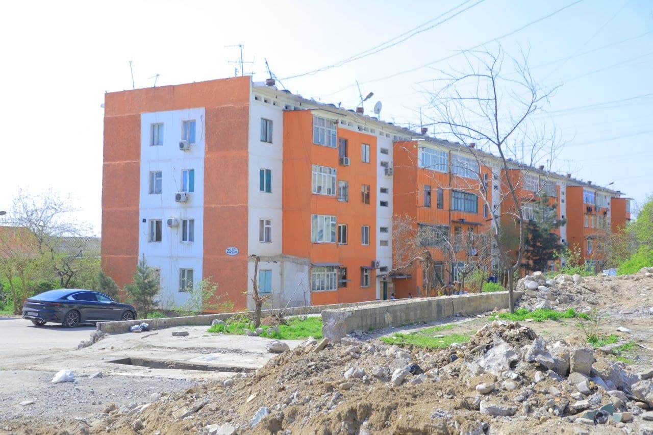 Abu Rayxon Beruniy mahallasida infratuzilmani yaxshilash va obodonlashtirish ishlari davom etmoqda