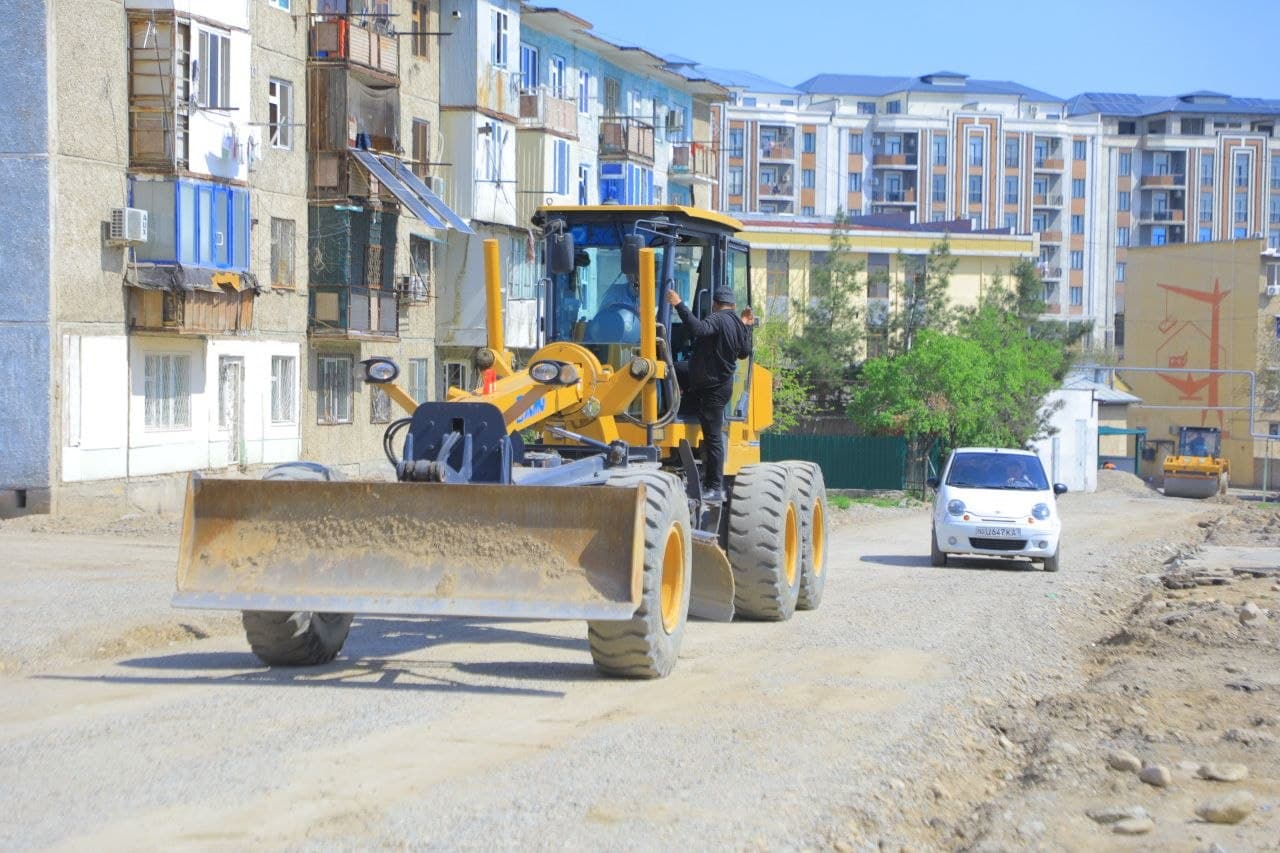 Abu Rayxon Beruniy mahallasida infratuzilmani yaxshilash va obodonlashtirish ishlari davom etmoqda