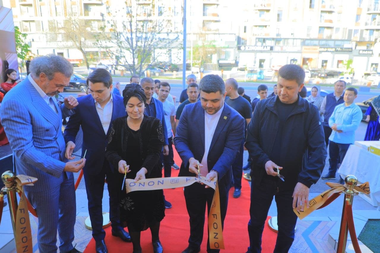 Yangi Namanganda yuqori sifatli “FONON” zargarlik buyumlari savdosi yo‘lga qo‘yildi