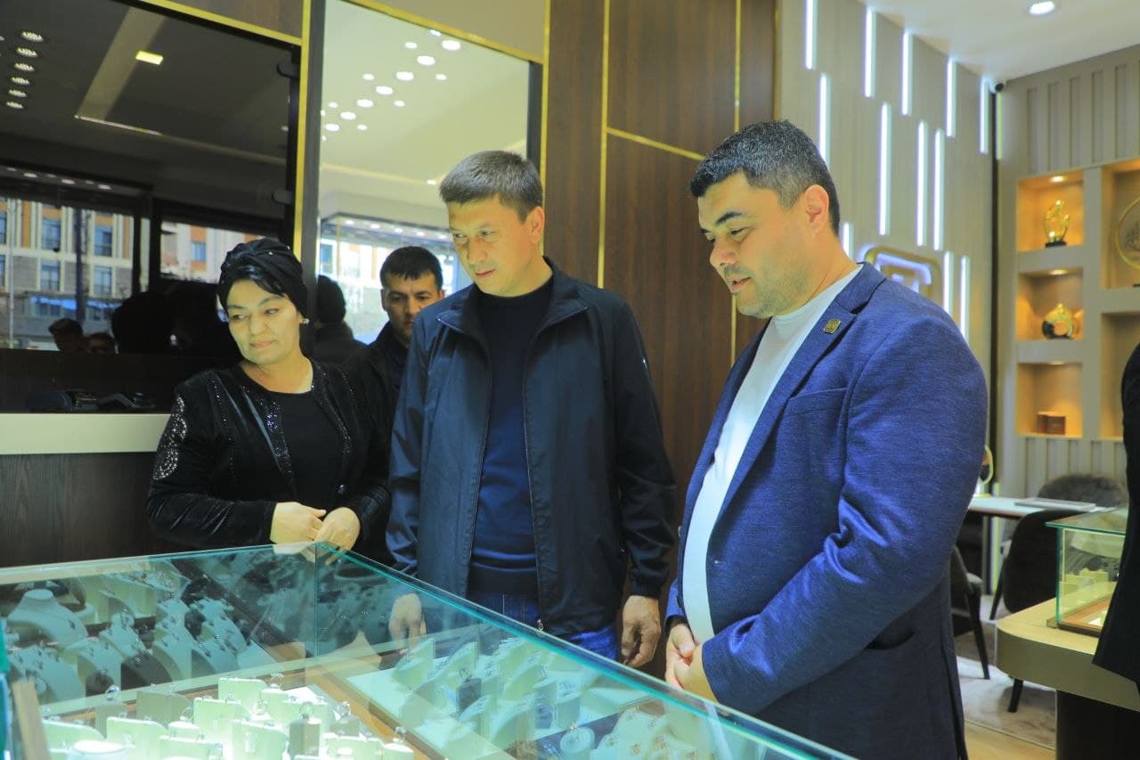 Yangi Namanganda yuqori sifatli “FONON” zargarlik buyumlari savdosi yo‘lga qo‘yildi