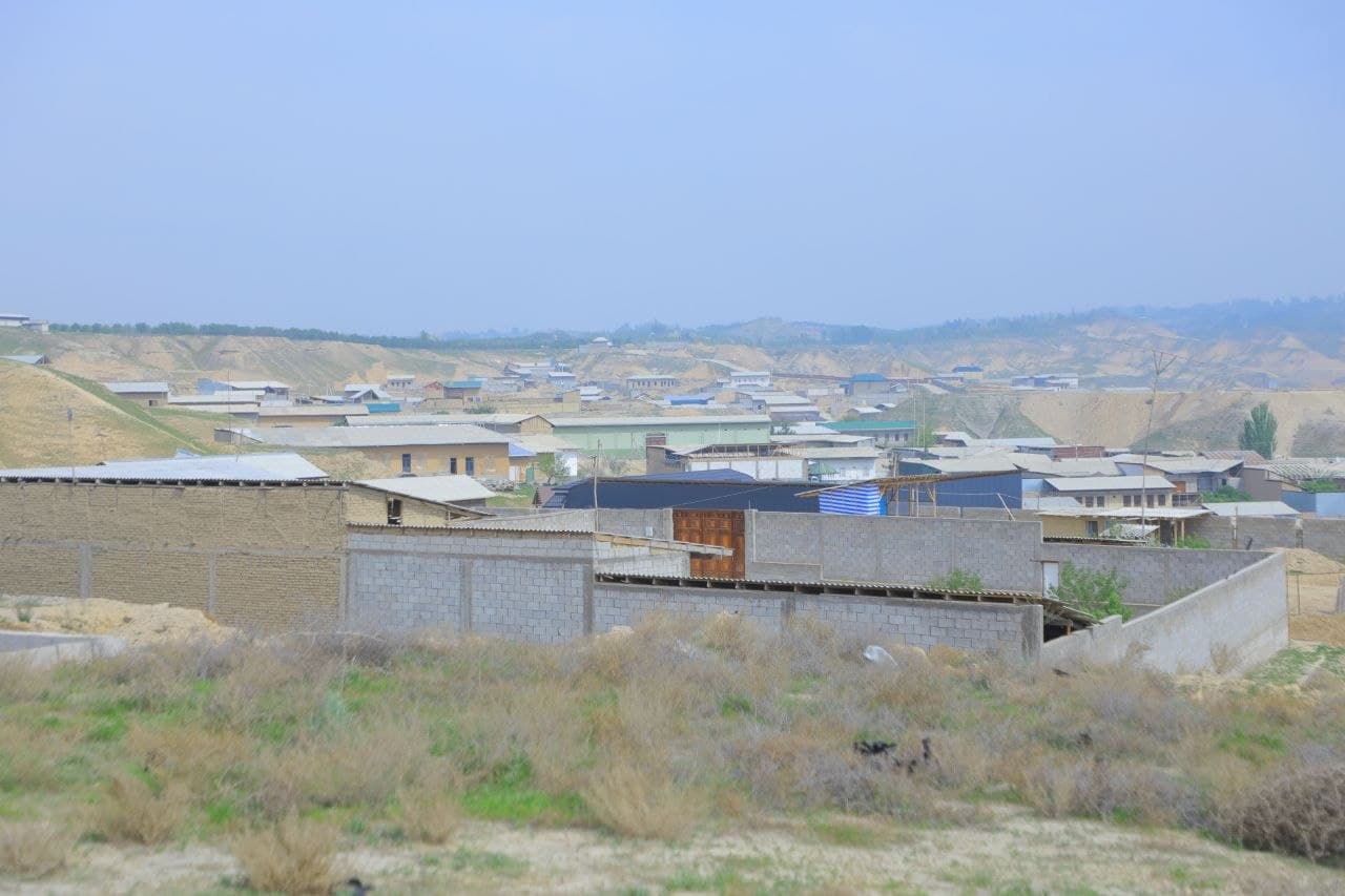 “Sherbuloq” mahallasida noqonuniy qurilmalar va o‘zboshimchalik holatlari nazorat qilindi