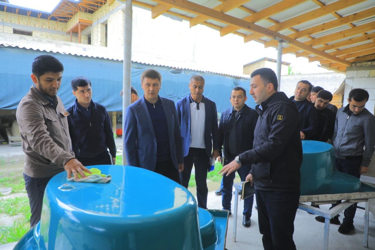 “Kelajak tongi”da zamonaviy basseynlar ishlab chiqarilmoqda