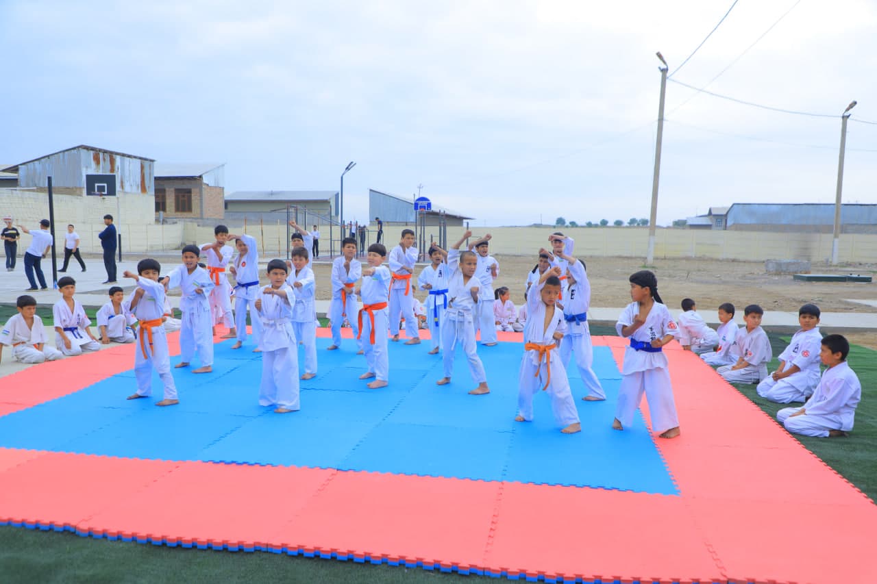 Yangi Namangan tumanida “Yoshlar kuni”ga bag‘ishlangan tadbirlar o‘tkazildi
