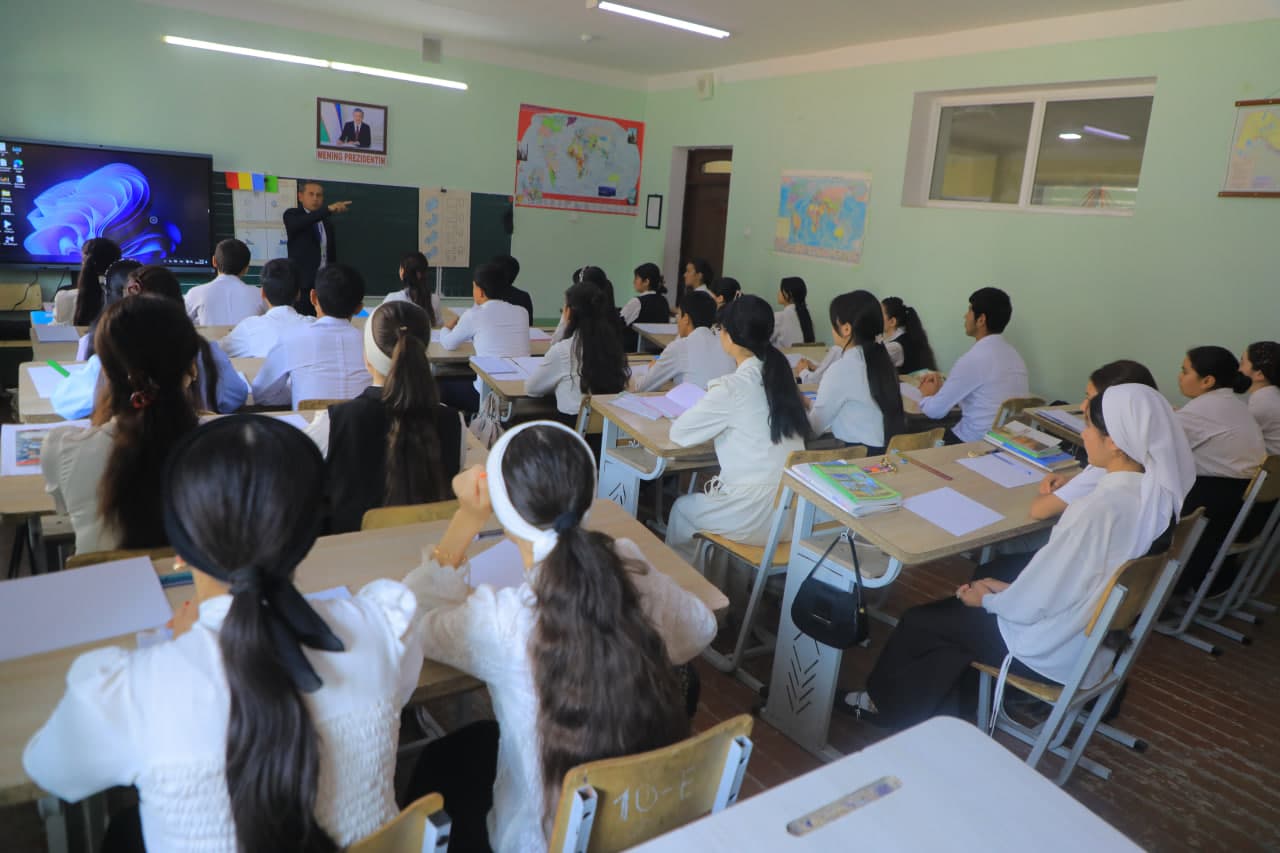 65-maktabda o‘quvchilar bilan ochiq muloqot ham bo‘lib o‘tdi