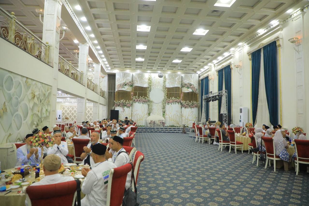 Yangi Namangan tumanidan 86 nafar ziyoratchi Haj safariga kuzatildi