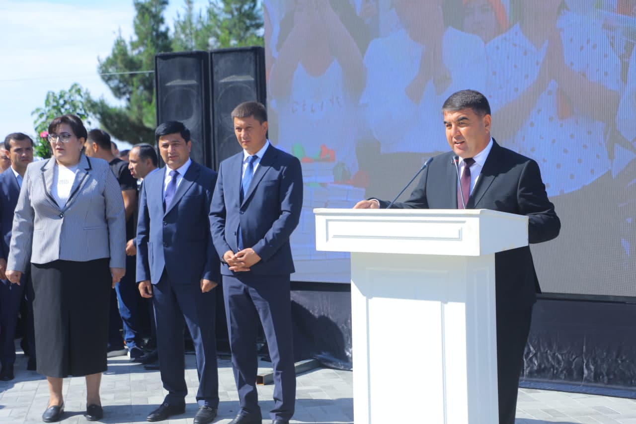 Namangandagi umumta’lim maktablarida "So‘nggi qo‘ng‘iroq" tadbirlari bo‘lib o‘tdi.