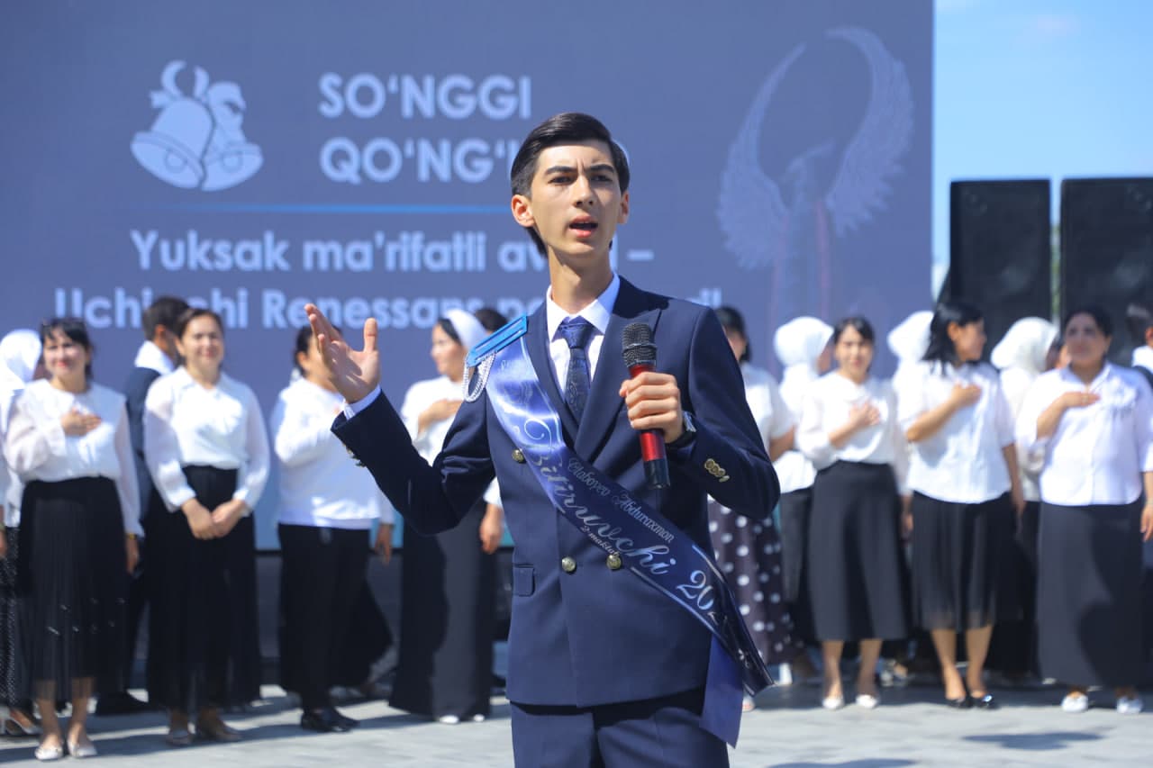 Namangandagi umumta’lim maktablarida "So‘nggi qo‘ng‘iroq" tadbirlari bo‘lib o‘tdi.