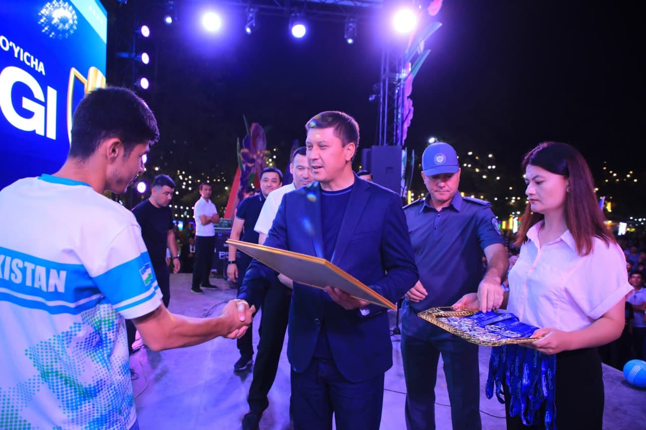 Yangi Namangan tumanida DXX kubogining final bosqichi g‘oliblari taqdirlandi