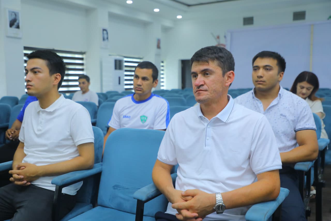 Yoshlar yetakchilari bilan muloqot o‘tkazildi