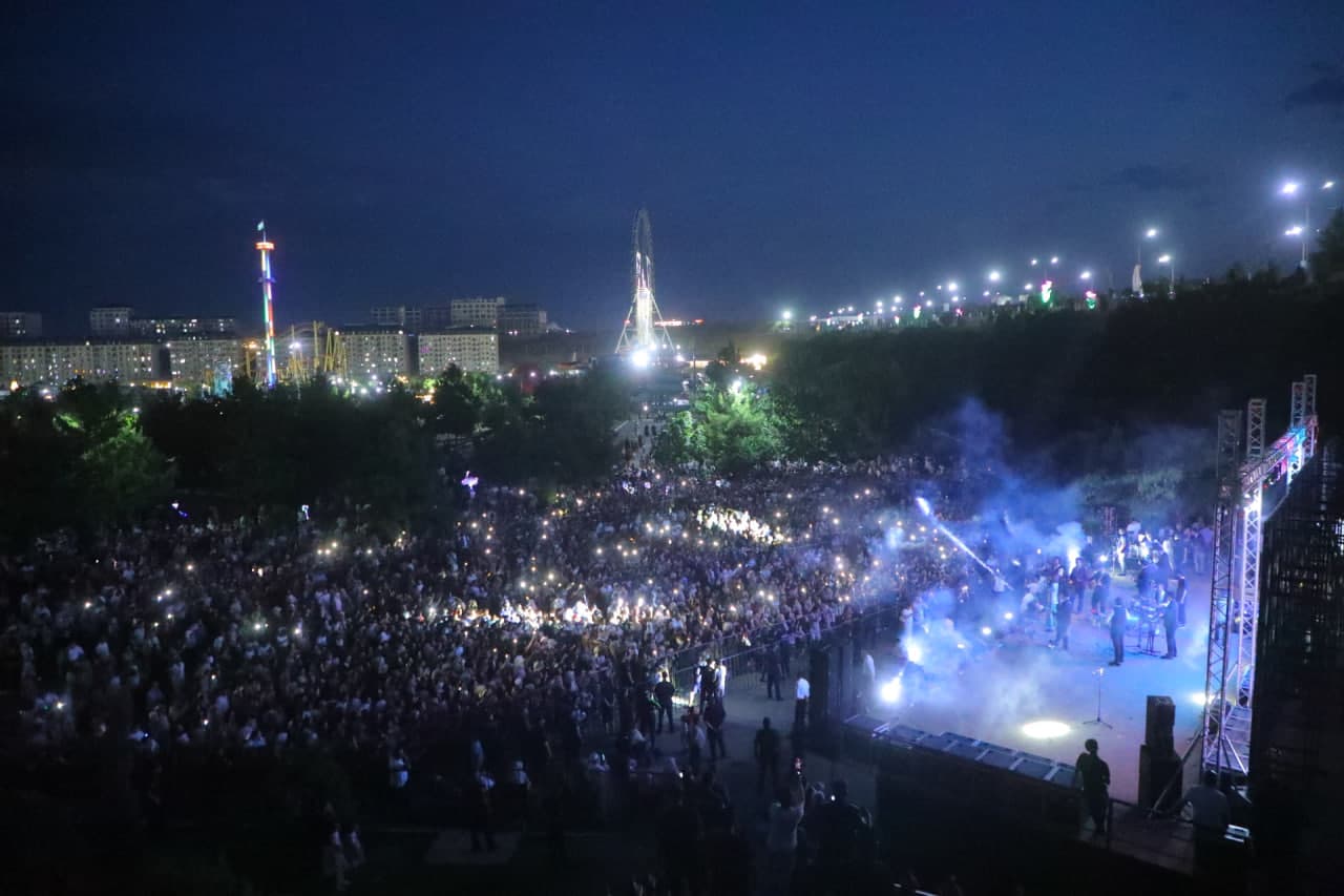 Yoshlar oqshomi 20 mingdan ortiq kishini bir maydonga jamladi