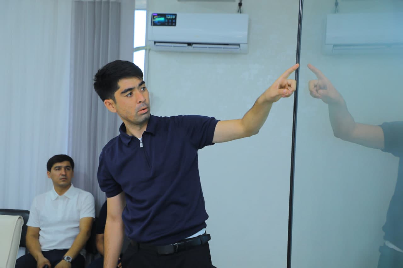 Yangi Namangan tumanida suv tejamkor innovatsion texnologiyalar asosida yer maydonlarini o‘zlashtirish loyihasi taqdim etildi