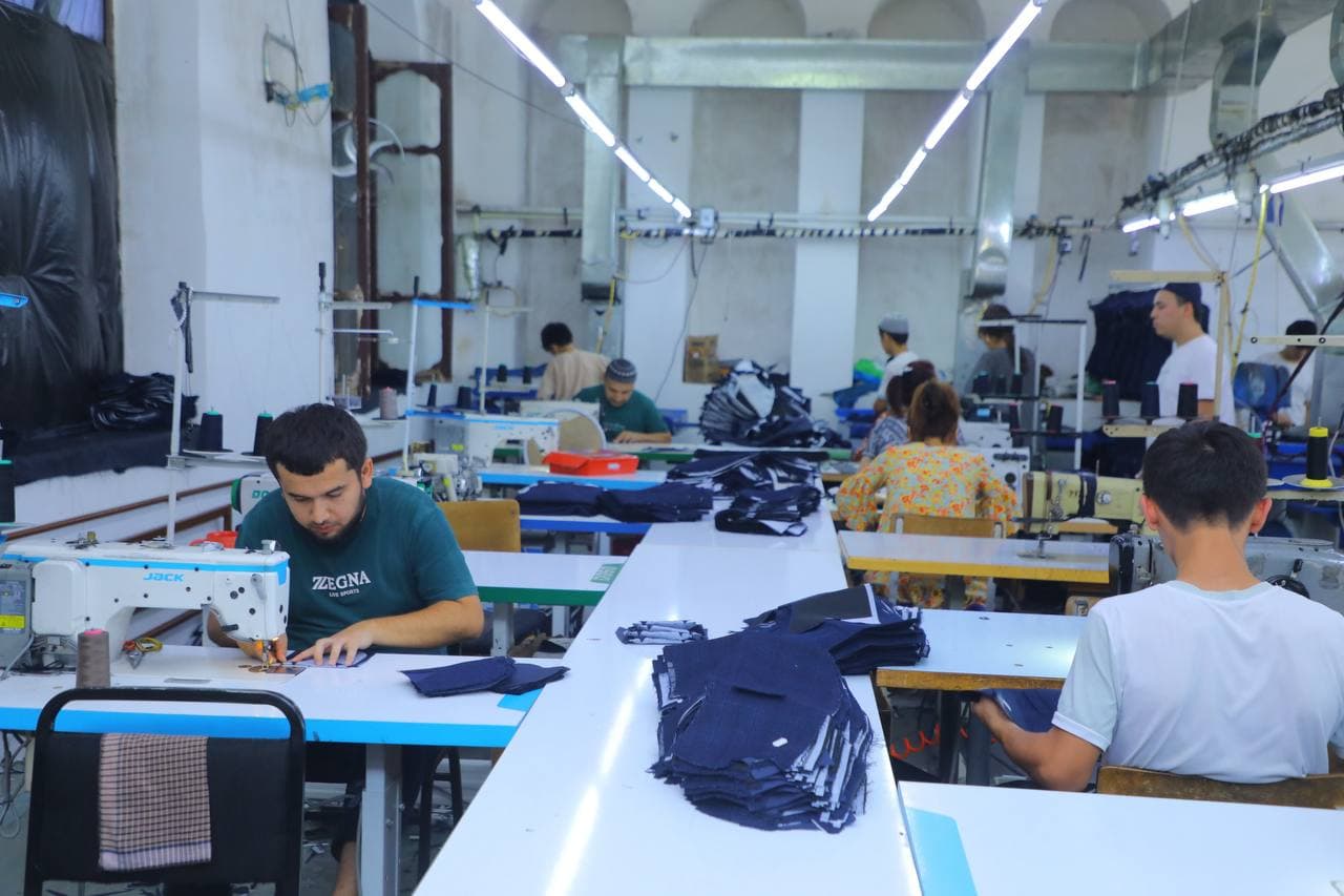 “Zam Zam” korxonasi 30 nafar aholini ish bilan ta’minlayapti
