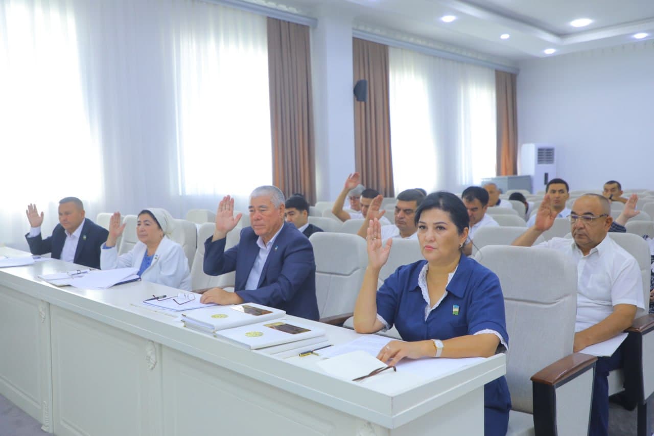 Yangi Namangan tuman Kengashining navbatdagi sessiyasi o‘tkazildi