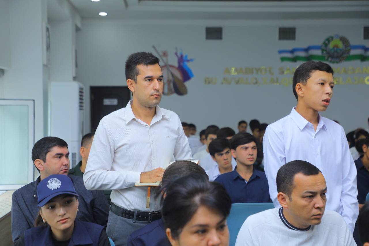 Viloyat prokuraturasi rahbariyati yoshlar bilan ochiq muloqot qildi