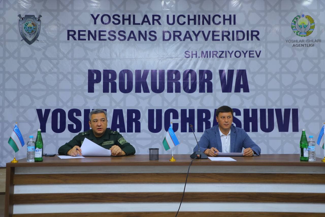 Viloyat prokuraturasi rahbariyati yoshlar bilan ochiq muloqot qildi